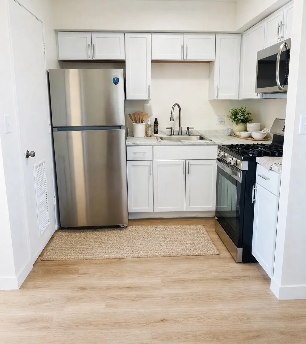 Titan Pointe Apartments — Photo 2