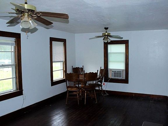 2nd image of 609 S Moseley St