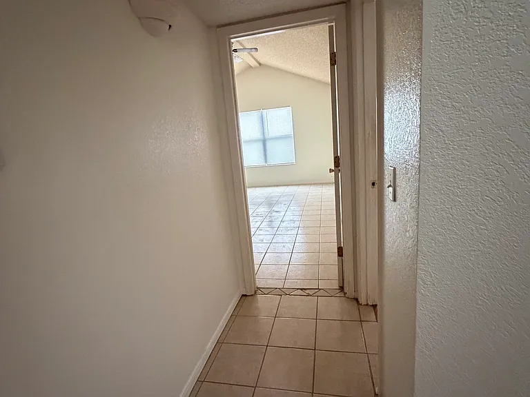 344 Bartlett Dr #E — Photo 24