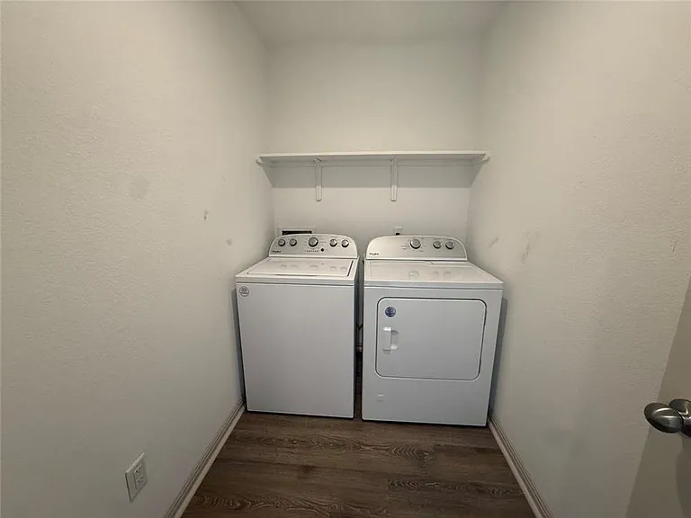 235 Sweetwater Creek Ln — Photo 18