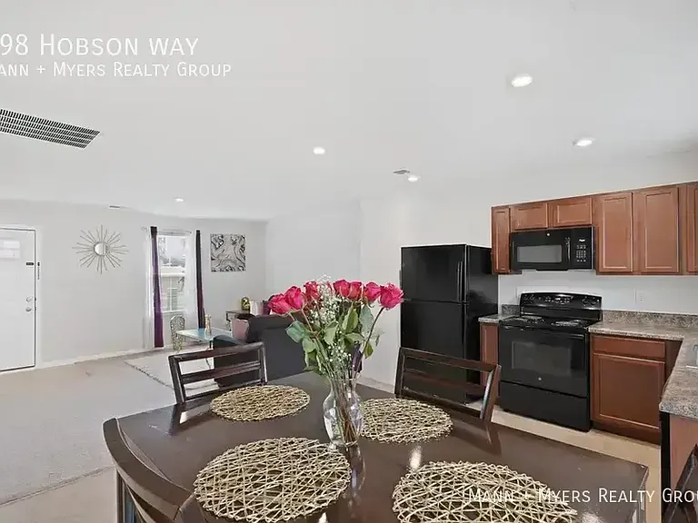 398 Hobson Way — Photo 15