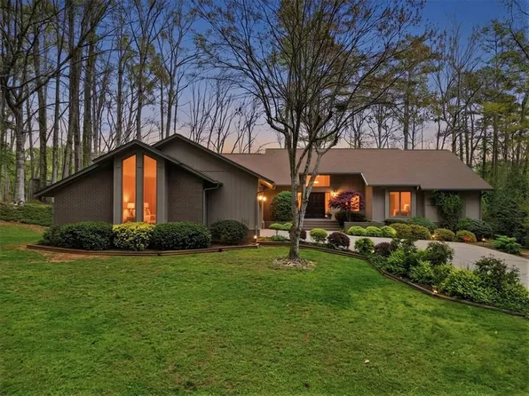 240 Stonehaven Way, Seneca, SC 29672