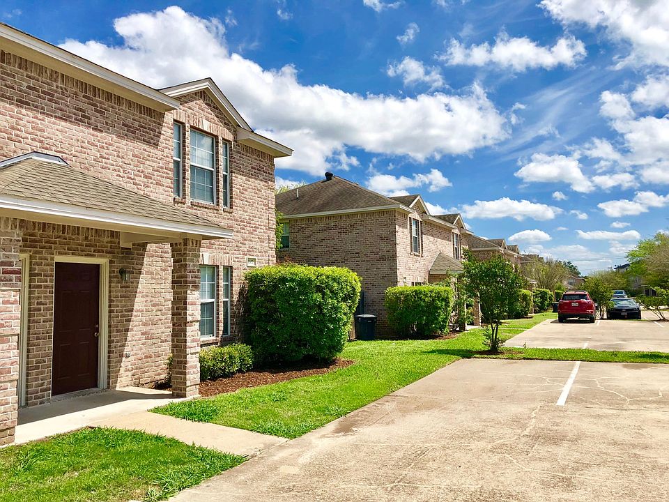 2nd image of 1101 Gridiron Dr