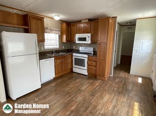 6 Geneva Rd, Lakehurst, NJ 08733