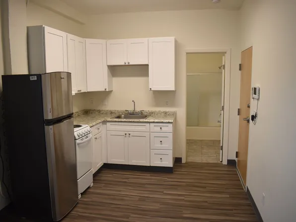 648 I St, Los Banos, CA 93635