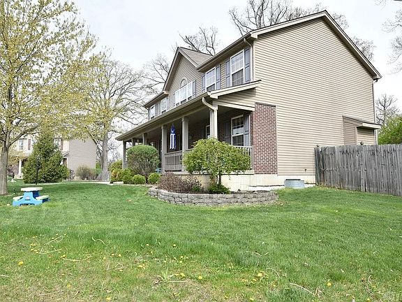 3rd image of 5741 Oak Creek Trl