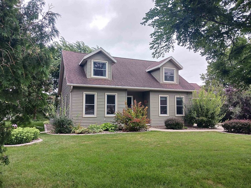 1st image of 419 Badger Dr