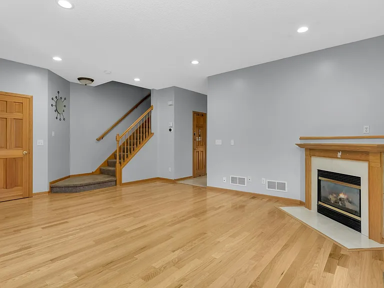 9771 Gable Dr — Photo 8