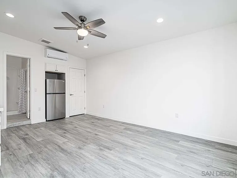 1319 Thermal Ave — Photo 17