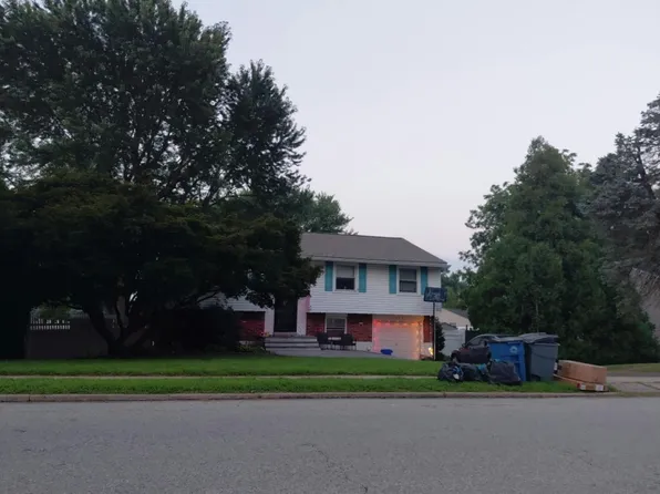 2453 Weir Rd, Aston, PA 19014