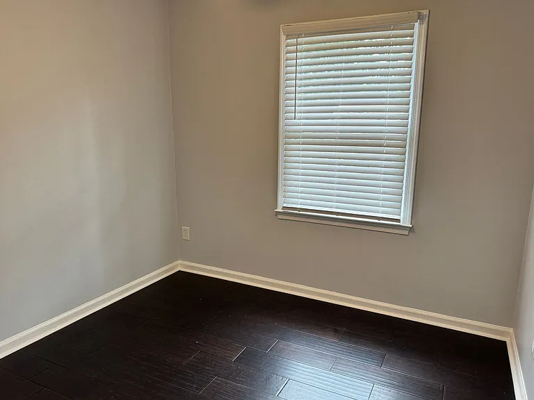 4315 Baylor St — Photo 14