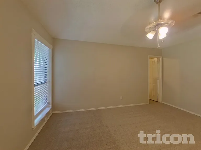 6408 Alta Vista Dr — Photo 6