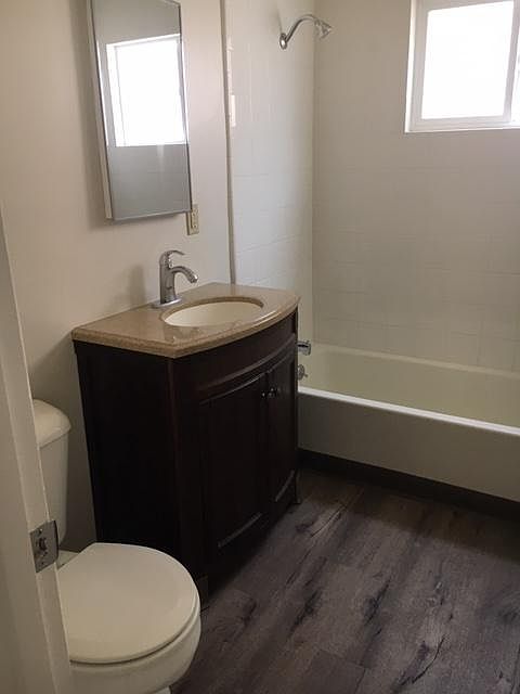 2nd image of 2989 Luna Dr
