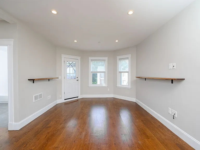 24 Mount Ida Rd #2 — Photo 9