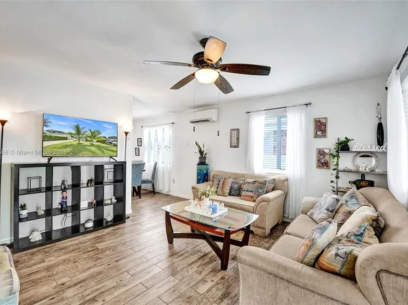 2726 Taylor St, Hollywood, FL 33020