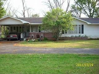 1st image of 3256 Highway 190