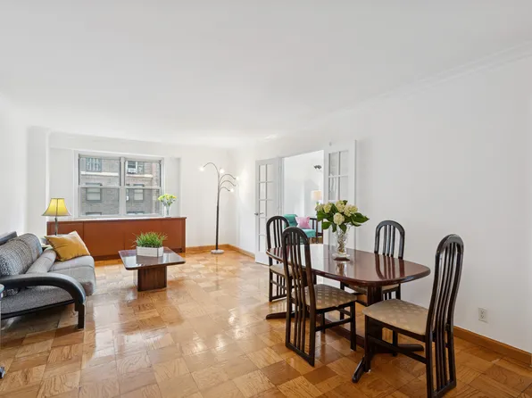 400 East 54th Street image 1 of 7