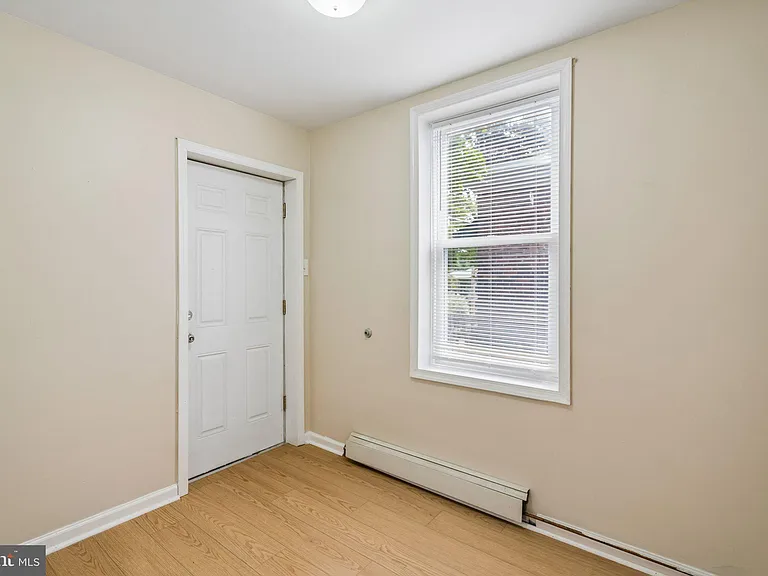 481 Gerhard St #1 — Photo 17