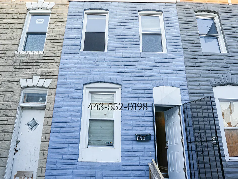 820 N Port St
