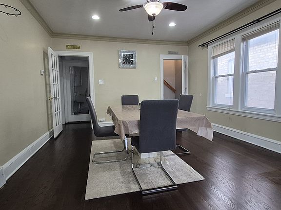 5th image of 4855 W Argyle St