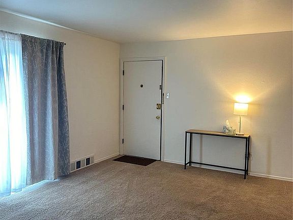 3rd image of 6948 Colonial Woods Dr APT 73