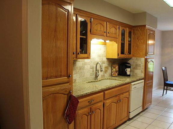 4th image of 10164 Autumn Ln