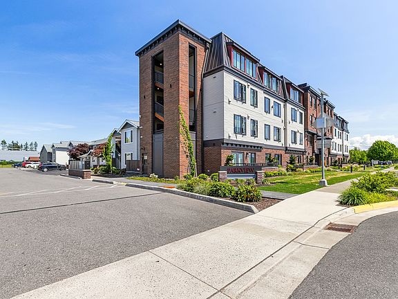 5th image of 801 Aaron Dr #132