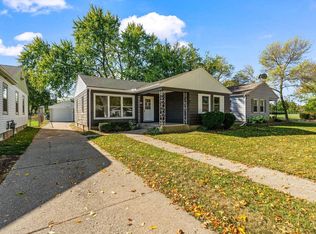 2331 W Lawn Ave, Milwaukee, WI 53209