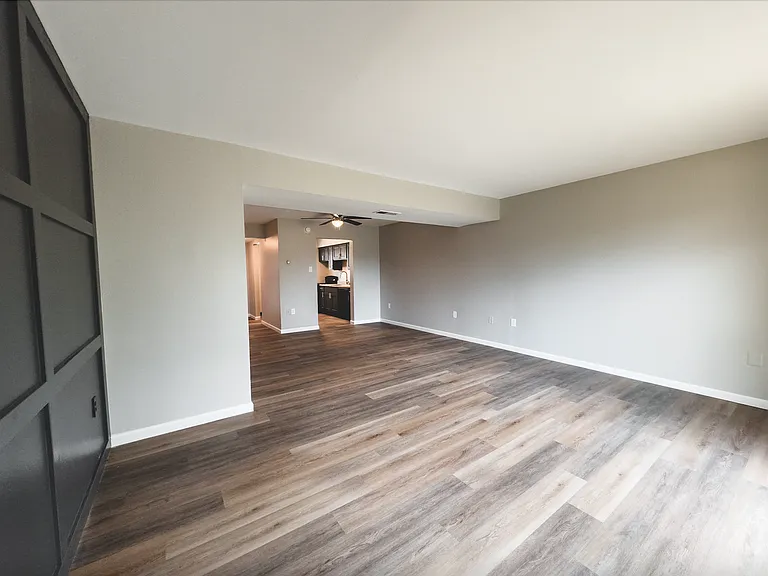 Riverwind at Chatham Park Drive — Photo 24