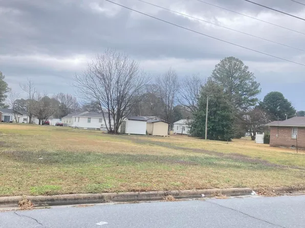 (undisclosed Address), Farmville, NC 27828