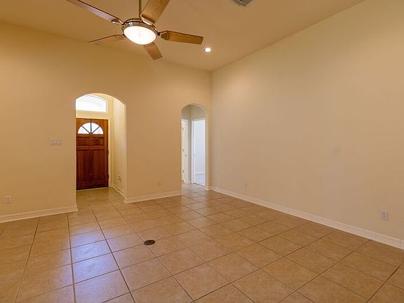 5th image of 1305 Delsie Dr APT B