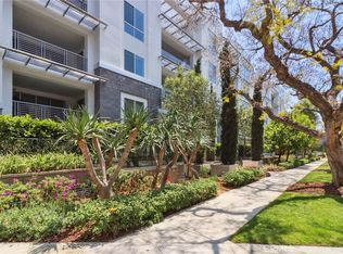 460 N Palm Dr UNIT 102, Beverly Hills, CA 90210