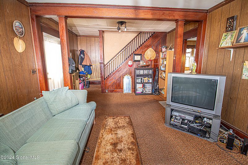 5th image of 84 S Judson Street