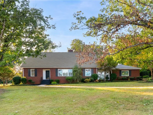 1429 E Calhoun St, Anderson, SC 29621