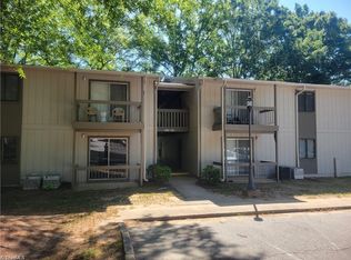 2230 Sunderland Rd APT 37E, Winston Salem, NC 27103