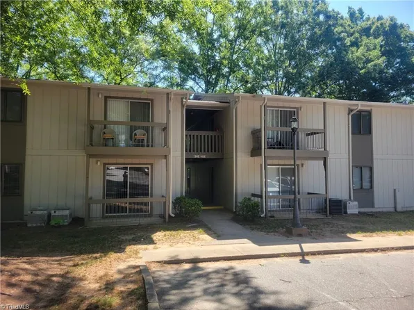 2230 Sunderland Rd APT 37E, Winston Salem, NC 27103