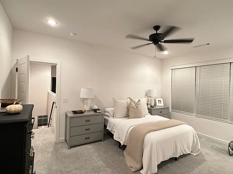 1433 E Huntsville Rd #3 — Photo 8