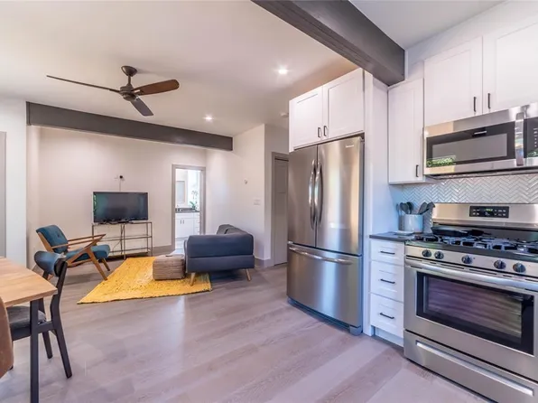 3007 E 14th 1/2 St #B, Austin, TX 78702