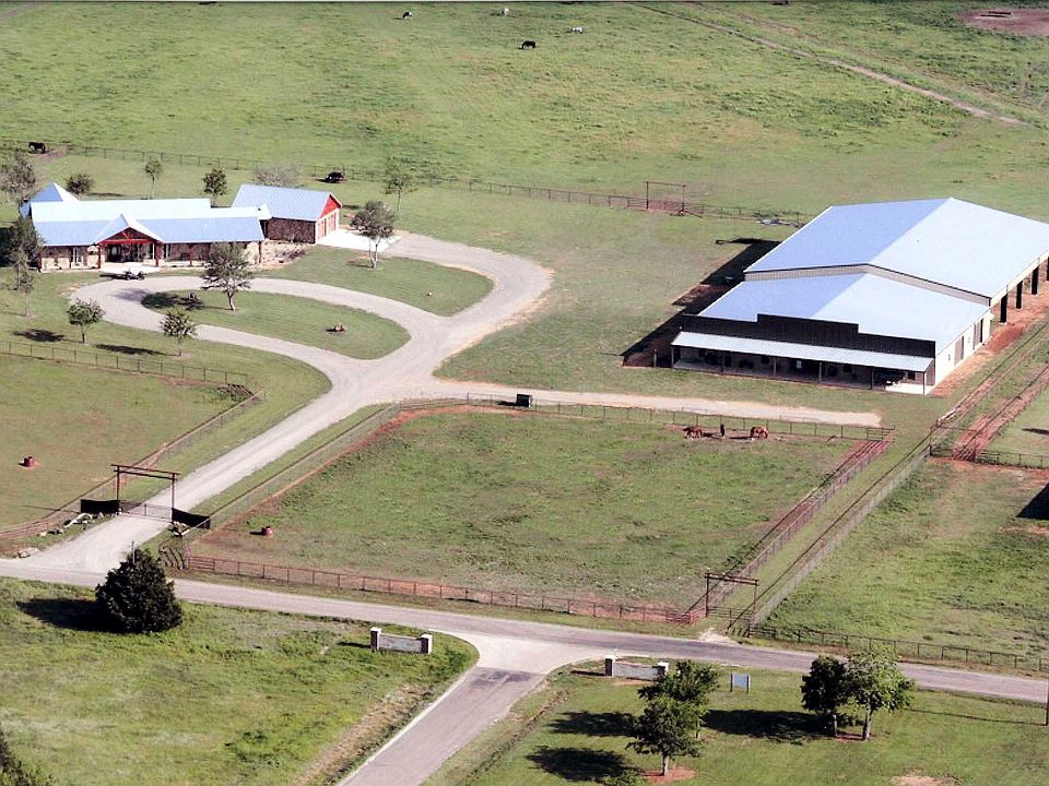AERIAL VIEW OF PROPERTY