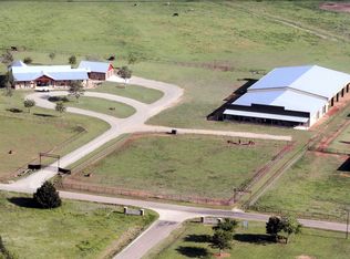 929 Orchard Rd, Whitesboro, TX 76273