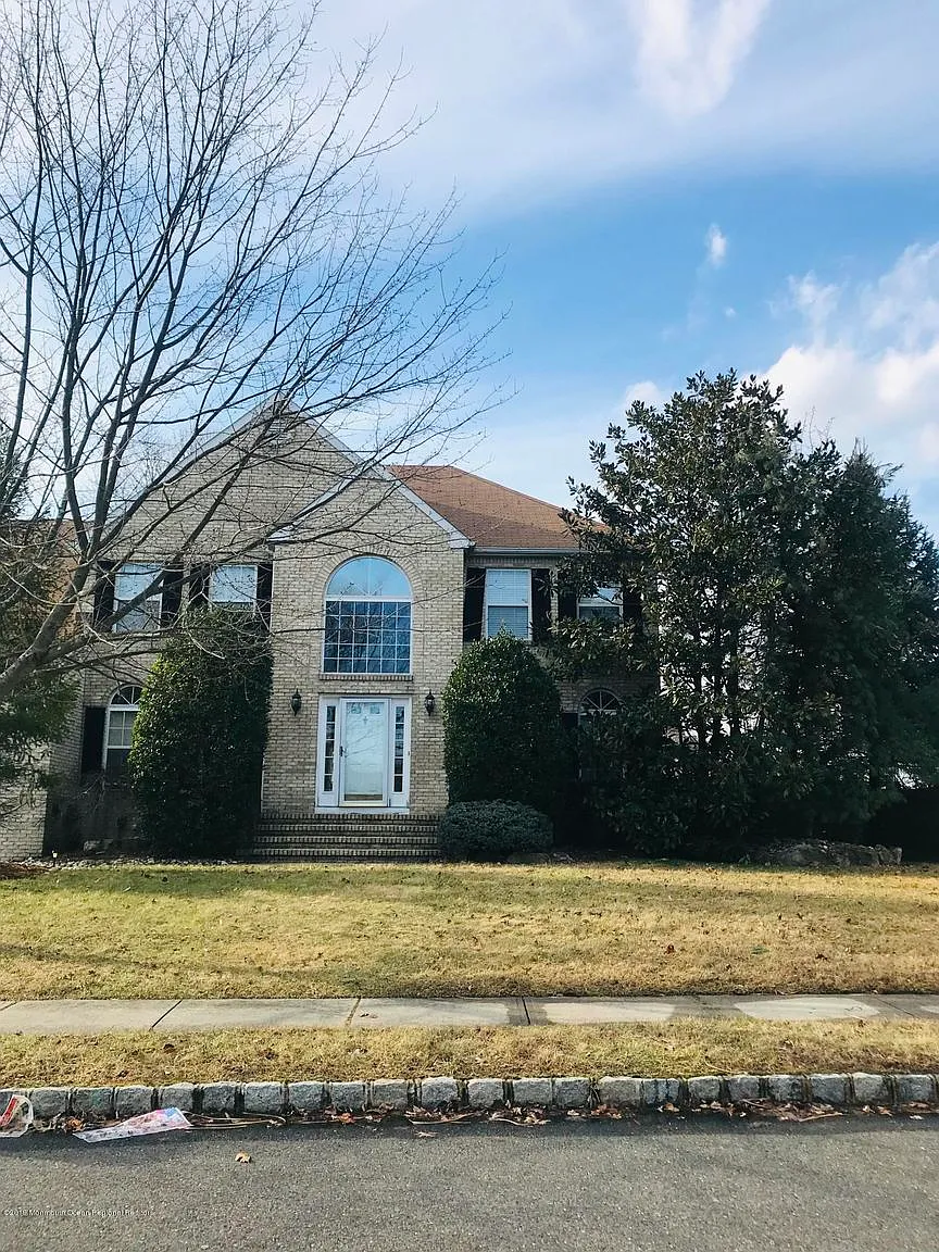 416 Meadowood Rd photo 1
