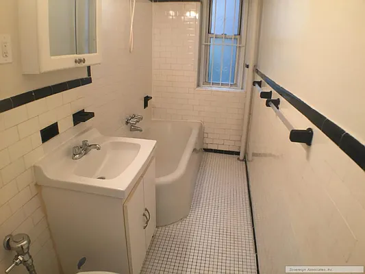 Rented by Sovereign Associates | media 26