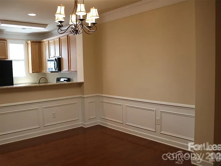 9806 Longstone Ln — Photo 8