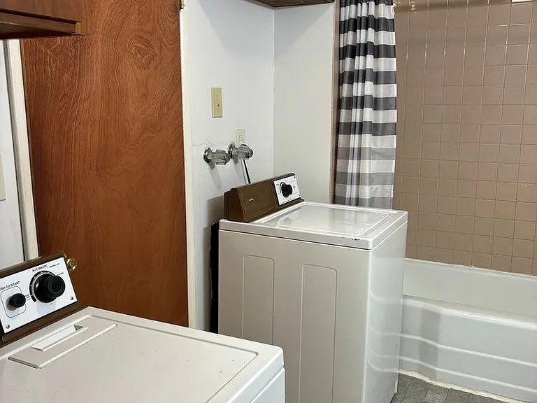 94 Farewell Ave — Photo 8