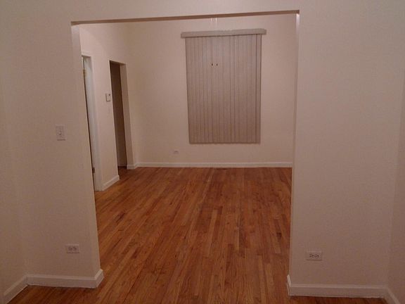 4th image of 533 N Central Park Ave