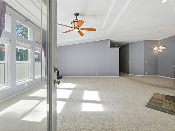5th image of 15269 Orchard Springs Rd