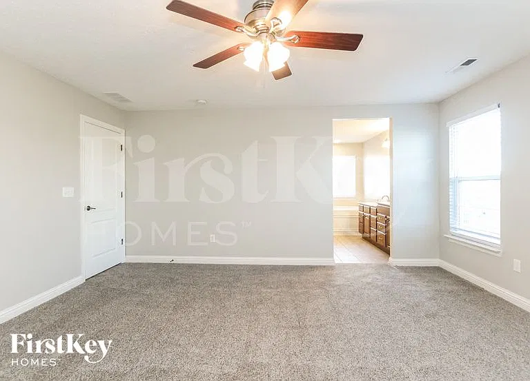 1301 Old Heritage Pl — Photo 7