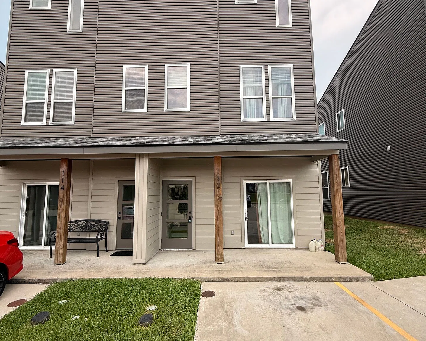 112 Winged Elm Ln Unit A — Photo 1