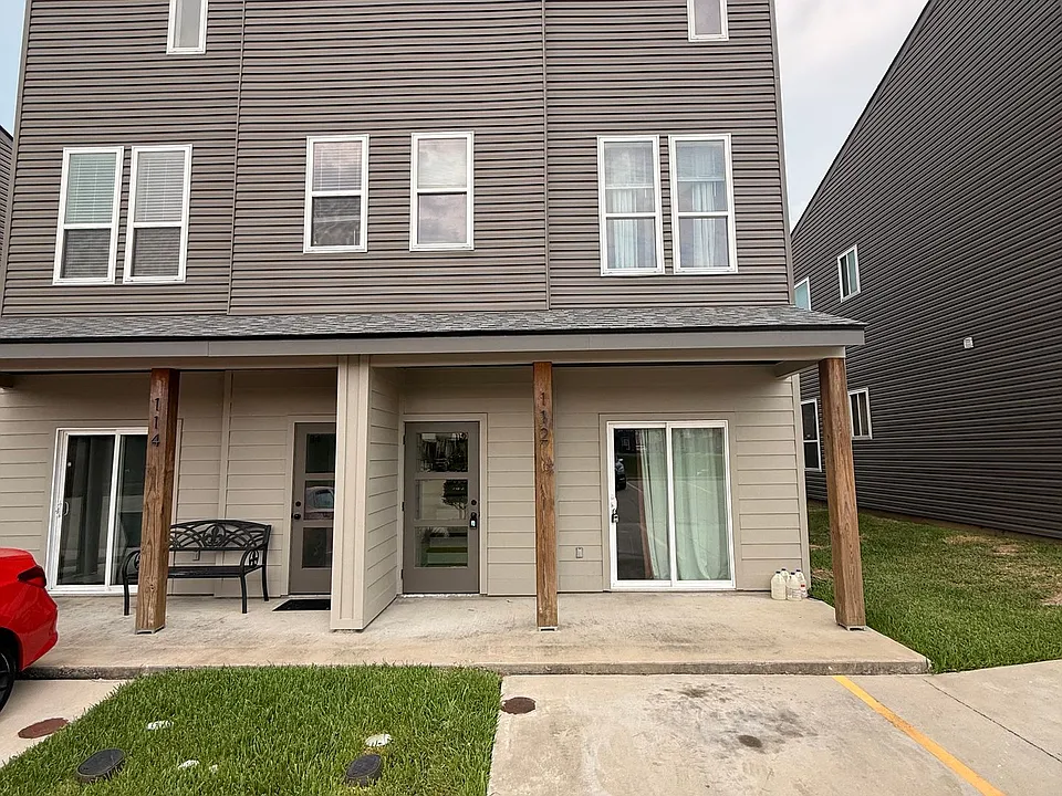 112 Winged Elm Ln