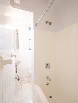 Rented by City Connections Realty | media 11